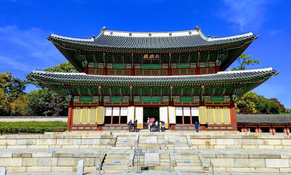 Changdeokgung Palace — UNESCO Royal Palace + Optional Secret Garden (Huwon) Timed Entry