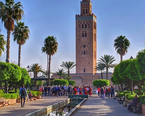 Medina of Marrakesh — Old Walled City Souks Walk + Jemaa el-Fna Atmosphere
