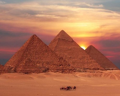 Great Pyramid of Cheops (Khufu) — Entry Inside the Great Pyramid (Separate Ticket; Giza Area Ticket Required)