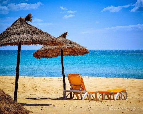 Hammamet Beach — Public Mediterranean Beachfront + Promenade Walk (Free Entry)