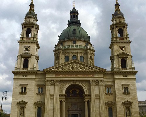 St. Stephen’s Basilica (Szent István Bazilika), Budapest — Church Interior Visit + Optional Panoramic Terrace & Treasury (Ticketed)