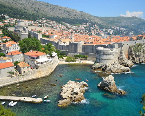 Dubrovnik Old Town (Old City of Dubrovnik) — UNESCO Historic Walled City Walk: Stradun, Squares + Palaces/Churches Area (Free Entry)
