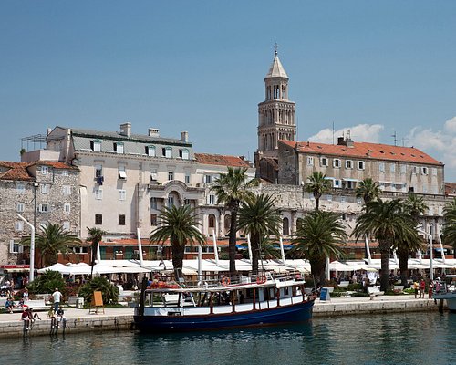 Palazzo di Diocleziano (Diocletian’s Palace), Split — UNESCO “Living Palace” Old Town Quarter: Peristyle, Gates + Sea-Facing South Wall Walk (Free Entry)