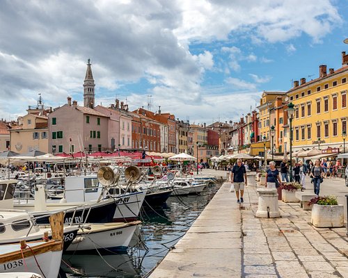 Split Old Town (Historic Centre) — UNESCO Diocletian’s Palace Streets: Peristyle + Ancient Lanes & Riva Promenade Walk (Free Entry)