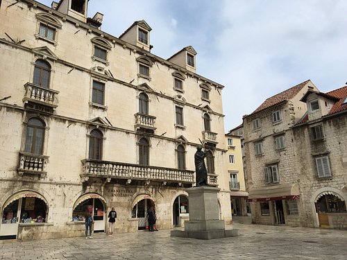 Old Split (Povijesna jezgra Splita / Split Old Town) — UNESCO Historic Core Around Diocletian’s Palace: Ancient Lanes, Gates & Peristyle Walk (Free Entry)
