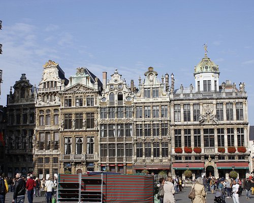 St. Michael and St. Gudula Cathedral (Brussels) — Gothic Landmark + Stained Glass & Nave Walk (Free Entry; Visitor Hours Apply)