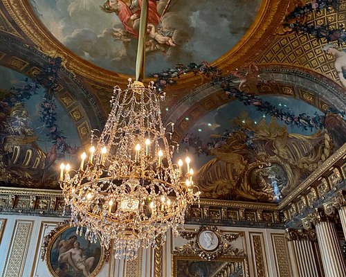 Royal Palace (Kungliga Slottet, Stockholm) — State Apartments, Treasury & Museum Three Crowns (Ticketed Entry; Hours Change by Season)