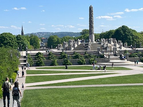 Vigeland Park (Vigelandsparken, Oslo) — Sculpture Park Walk: 200+ Works by Gustav Vigeland (Free; Open 24/7)