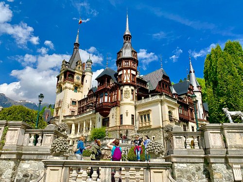 Peleș Castle (Sinaia) — Royal Neo-Renaissance Palace Interiors + Guided Visitor Route (Ticketed Entry)