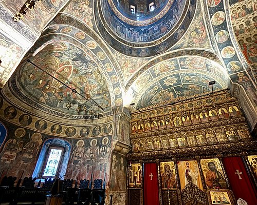 Stavropoleos Monastery (Bucharest Old Town) — Brâncovenesc-Style Orthodox Church + Quiet Courtyard Stop (No Entry Ticket Listed; Visit Around Services)
