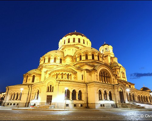 St. Alexander Nevsky Cathedral (Sofia) — Patriarchal Cathedral Visit + Optional Crypt “Museum of Christian Art” (Cathedral Free; Crypt Ticketed)