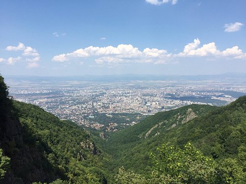 Vitosha Mountain (Sofia) — Nature Park Escape: Viewpoints, Easy Hikes & Cherni Vrah Area (Free Public Mountain; Transport-Dependent)