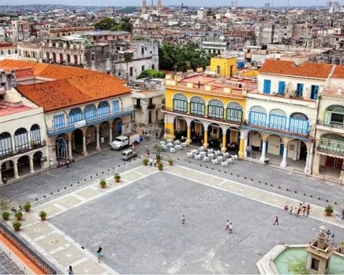 Old Square (Plaza Vieja, Old Havana) — Historic Plaza Walk: Eclectic Restored Architecture + Cafés & City Vibe (Free Public Square)