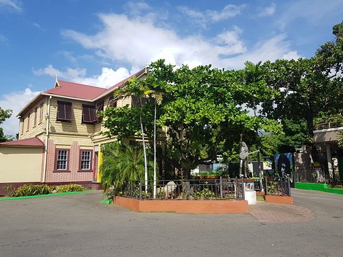 Bob Marley Museum (Kingston) — Guided Home Tour + Memorabilia (Ticketed Entry)
