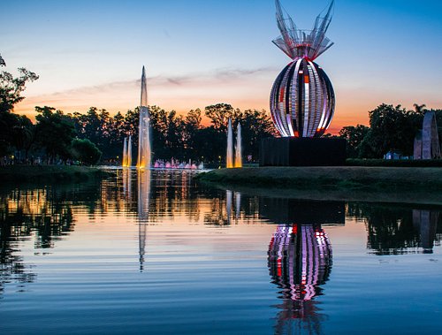 Parque Ibirapuera (São Paulo) — Iconic Urban Park + Lakes + Walking/Bike Paths (Free Entry)