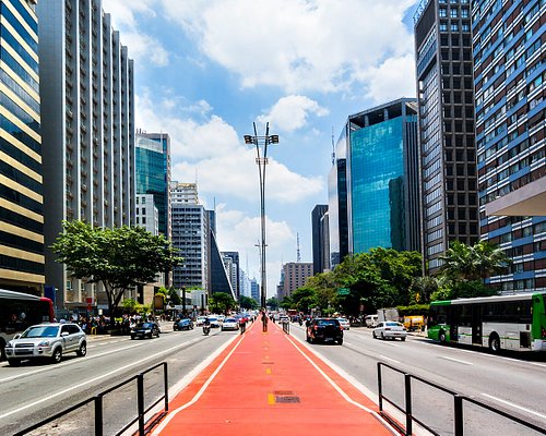 Avenida Paulista (São Paulo) — Iconic Financial + Cultural Corridor + “Ruas Abertas” Car-Free Sundays/Holidays (Free Access)
