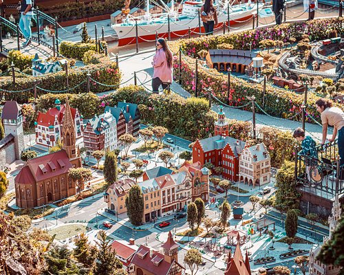 Mini Mundo (Gramado) — Open-Air Miniature City Park (Ticketed Entry) + Detail-Rich Models