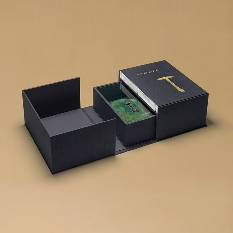 Custom Clamshell Rigid Box | ERB