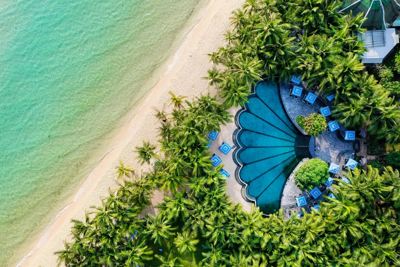 So sánh Nha Trang và Phú Quốc với những địa điểm du lịch, ăn chơi giải trí, trải nghiệm