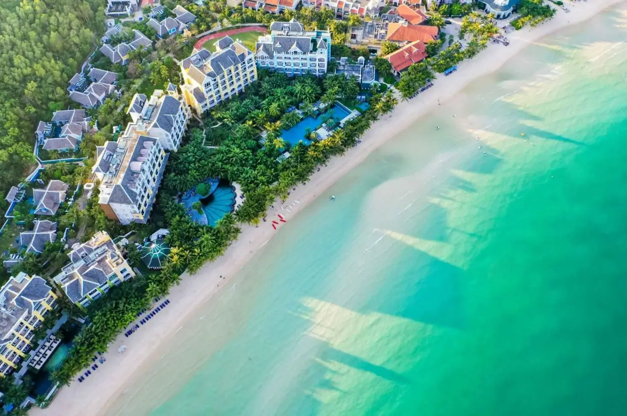 So sánh Nha Trang và Phú Quốc với những địa điểm du lịch, ăn chơi giải trí, trải nghiệm