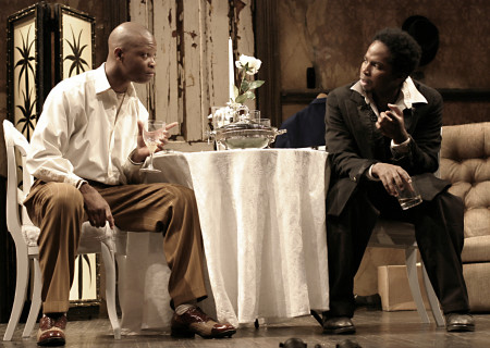 (L–R) Larry Gilliard, Jr. and Harold Perrineau in 'Topdog/Underdog.'