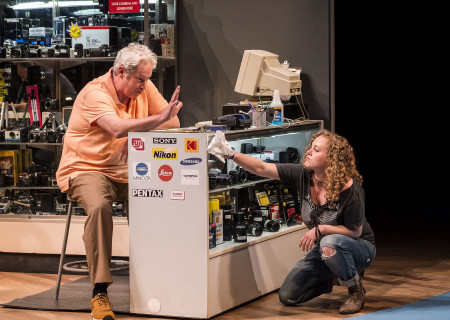 Troy West and Caroline Neff in the Steppenwolf Theatre Company production of Tracy Letts’ “Linda Vista.” Directed by Dexter Bullard, “Linda Vista” will play through February 17 at Center Theatre Group/Mark Taper Forum. For tickets and information, please visit CenterTheatreGroup.org or call (213) 628-2772. Media Contact: CTGMedia@CTGLA.org / (213) 972-7376. Photo by Craig Schwartz.