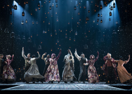 The 2021 touring company of "A Christmas Carol" playing at Center Theatre Group/Ahmanson Theatre November 30, 2021 to January 1, 2022.<br />
Photo credit: Joan Marcus