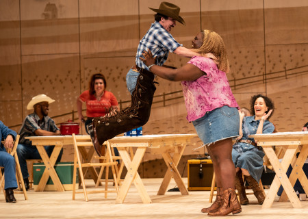 L-R: Hennessy Winkler and Sis in the national tour of Rodgers & Hammerstein's “OKLAHOMA!” playing at Center Theatre Group / Ahmanson Theatre September 13 through October 16, 2022. <br />
Photo by Matthew Murphy and Evan Zimmerman for MurphyMade