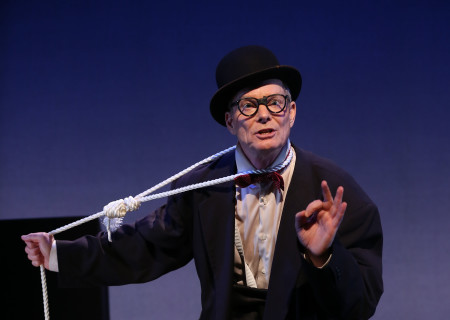 Bill Irwin in “On Beckett,” which will be part of Center Theatre Group’s 2019 – 2020 season at the Kirk Douglas Theatre. Conceived and performed by Irwin, “On Beckett” runs September 13 through October 27, 2019. For season tickets and information, please visit CenterTheatreGroup.org or call (213) 972-4444. Media Contact: CTGMedia@CTGLA.org / (213) 972-7376. Photo by Carol Rosegg.