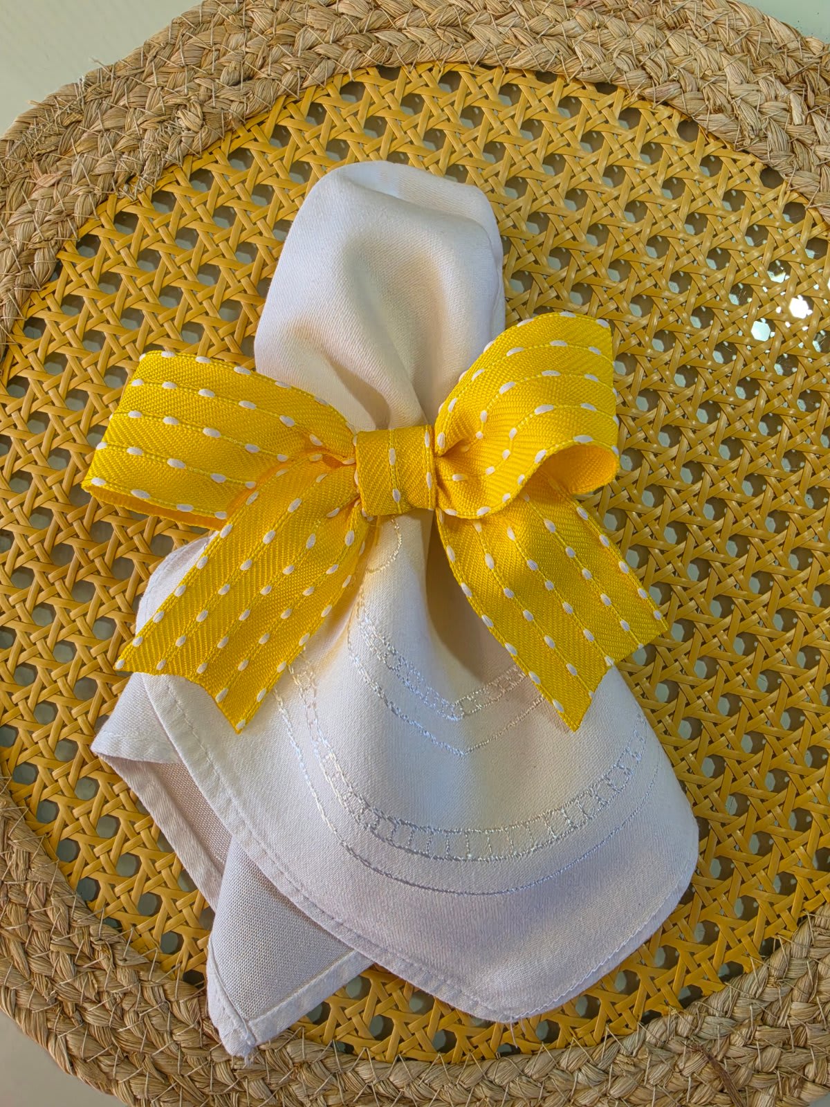 Anel Guardanapos de Laço Amarelo Unidade