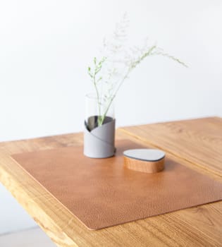 Bordbrikke BULL Square L 35x45cm Cognac