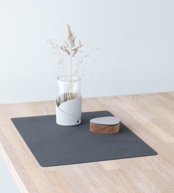 Bordbrikke NUPO Square L 35x45cm Anthrac