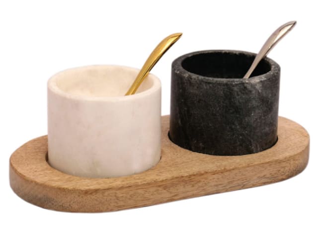 Apotek til salt&pepper i marmor/treverk