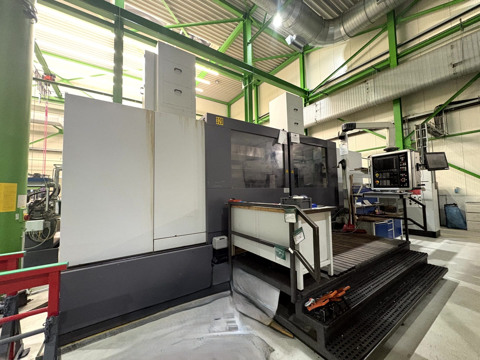 Used DÖRRIES SCHARMANN VCE 3000 / 280 CNC vertical lathe in stock at ReMach