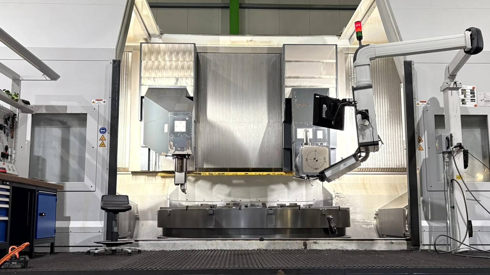 PITTLER WMZ PV 4000 CNC vertical turning and machining center