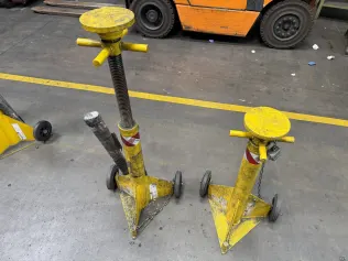 Butt TS30 2 Heavy-Duty Support Stands