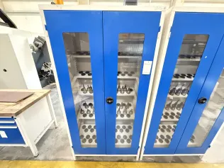 32 pcs. HSK-A63 tool holders with tools