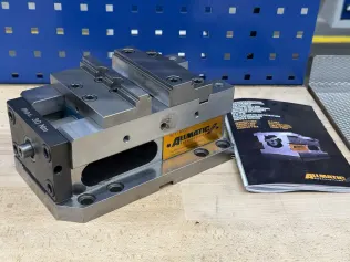 Machine vice