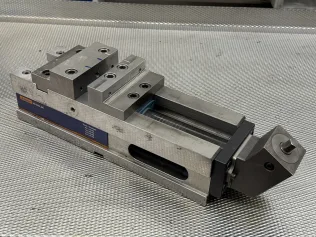 Maschinenschraubstock