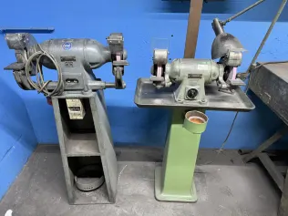 2 Grinding Benches