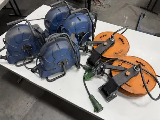 6 cable reels
