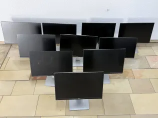 10 screens/monitors