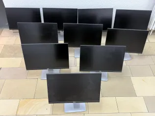 10 Bildschirme/ Monitore