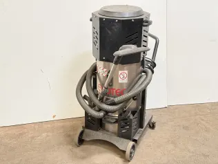 Industrial Vacuum Cleaner