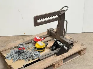 Posten Kettenzüge + Krangabel