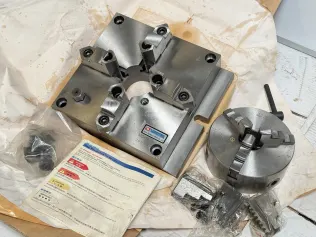 Lot of jaw chucks