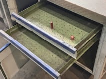 2 workbenches with vises - Image 7