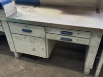 2 Werkbänke mit Schraubstöcken - Image 8