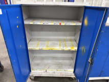 Garant  3 mobile Werkstattschränke - Image 10