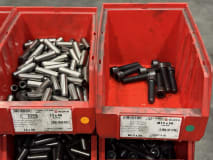 Lot of Cylinder Screws - Image 12